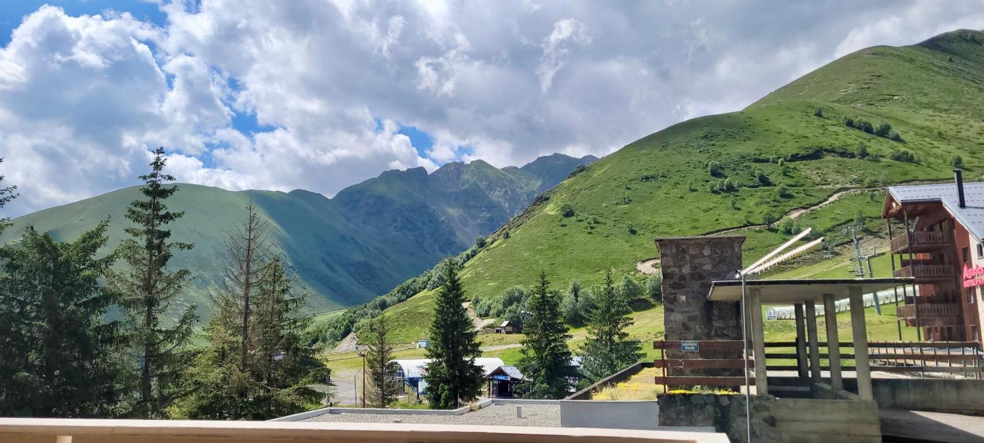 Charmant Appartement Au Pied Des Pistes, Avec Une Spacieuse Terrasse Ensoleillee Gouaux-de-Larboust エクステリア 写真