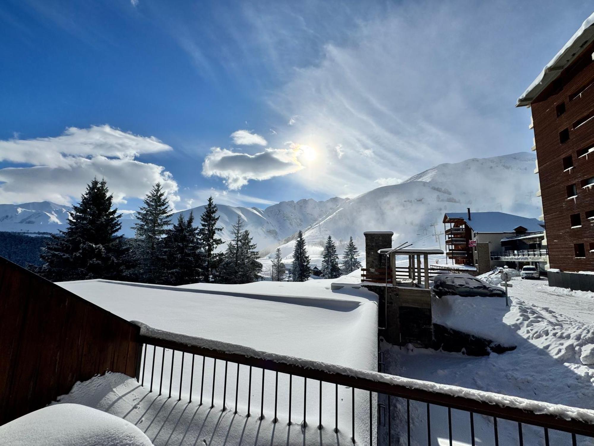 Charmant Appartement Au Pied Des Pistes, Avec Une Spacieuse Terrasse Ensoleillee Gouaux-de-Larboust エクステリア 写真